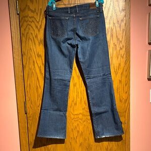 Lucky Brand size 8 semi-vintage boot cut/Flare Jeans